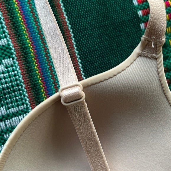 Victoria’s Secret Nude Push-Up Bra - Picture 5 of 8